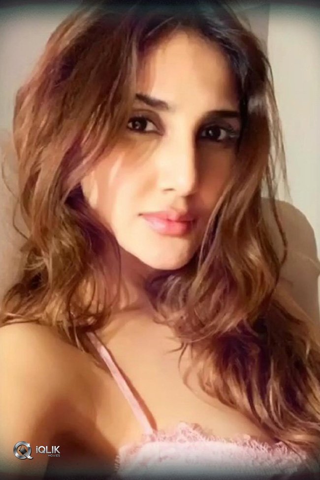 Vaani-Kapoor